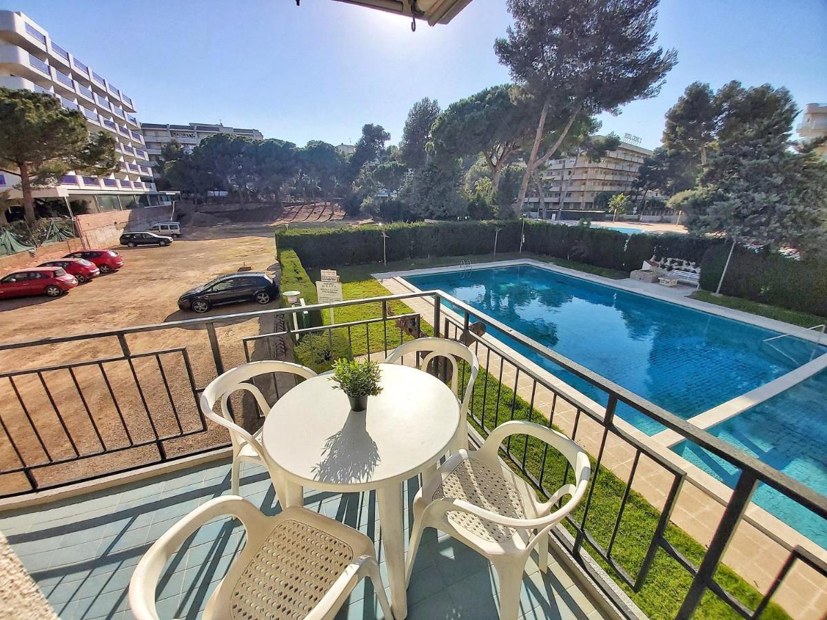 Apartamentos Casanostra Салоу Экстерьер фото