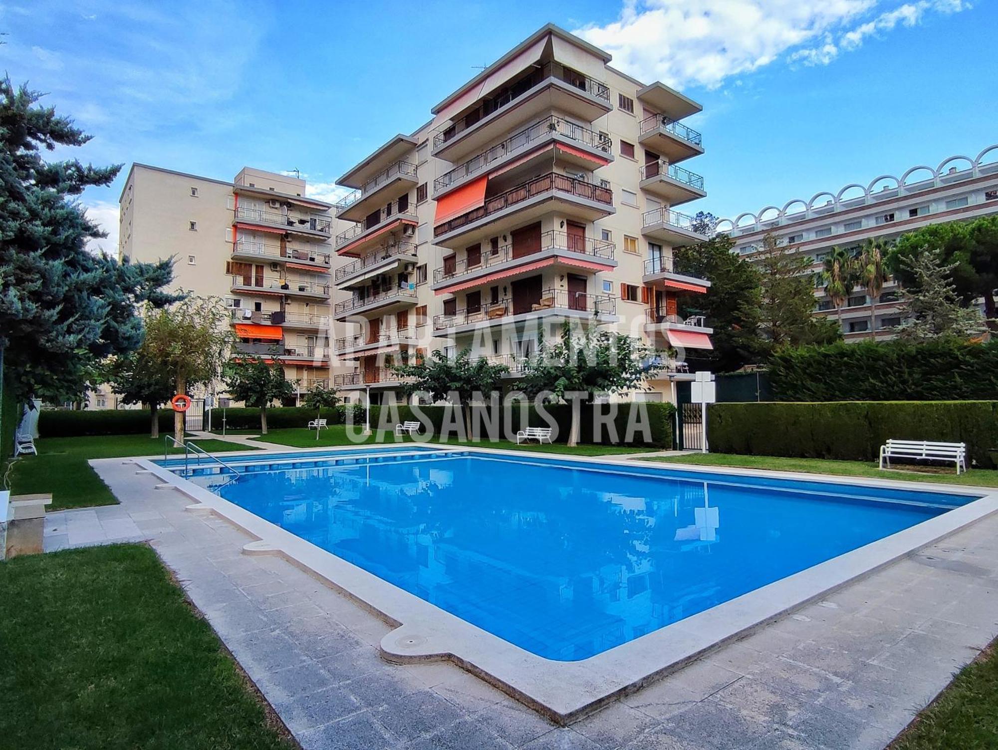 Apartamentos Casanostra Салоу Экстерьер фото