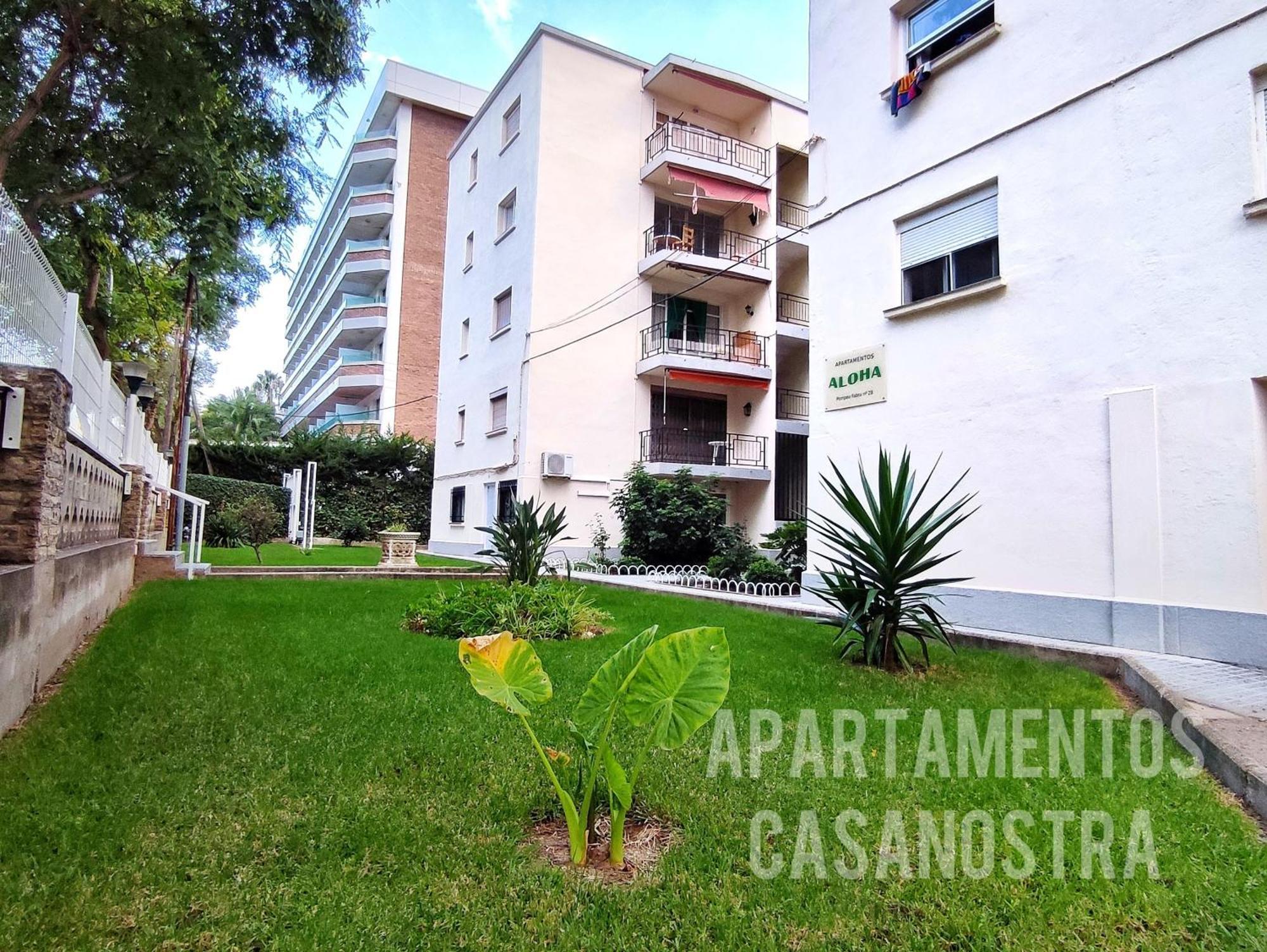 Apartamentos Casanostra Салоу Экстерьер фото